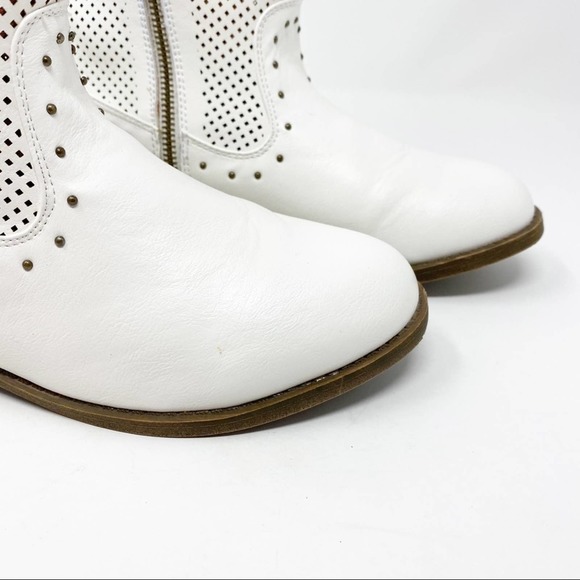 Frye Mel Tri Stud Western Boots White - Picture 8 of 10